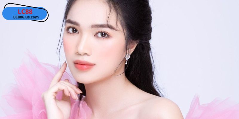 Đôi nét về CEO Hoàng Dung và hành trình truyền cảm hứng của bà